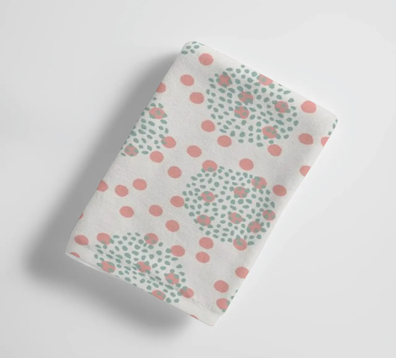 Dots Over Dots badhanddoek van Kind of Style