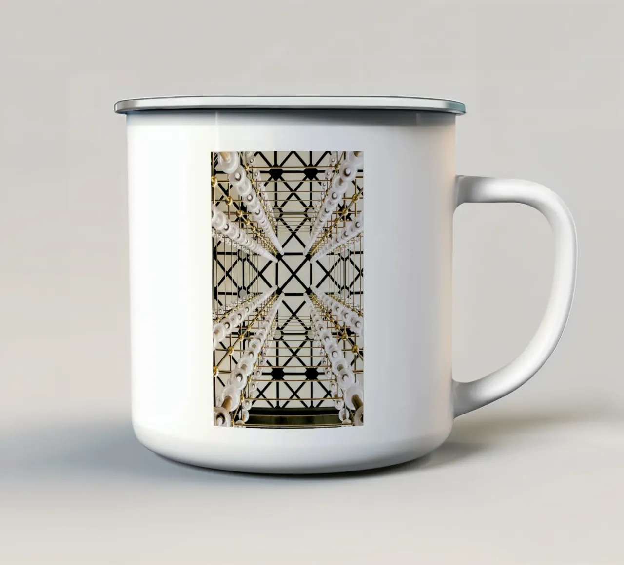 Infinite Light tazza in smalto da Marc Schulthess