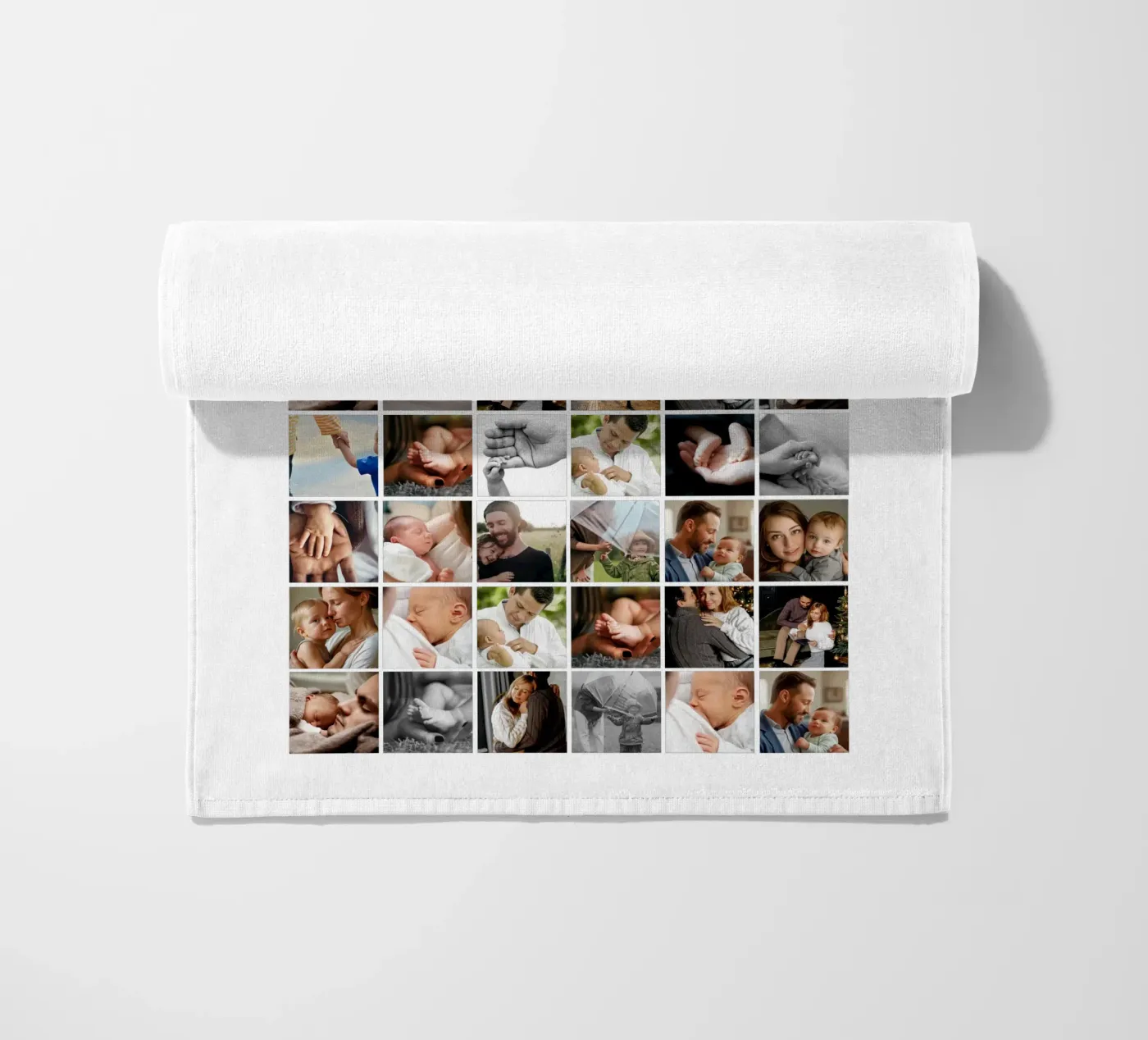 Our Year Strandtuch von we line studio - design