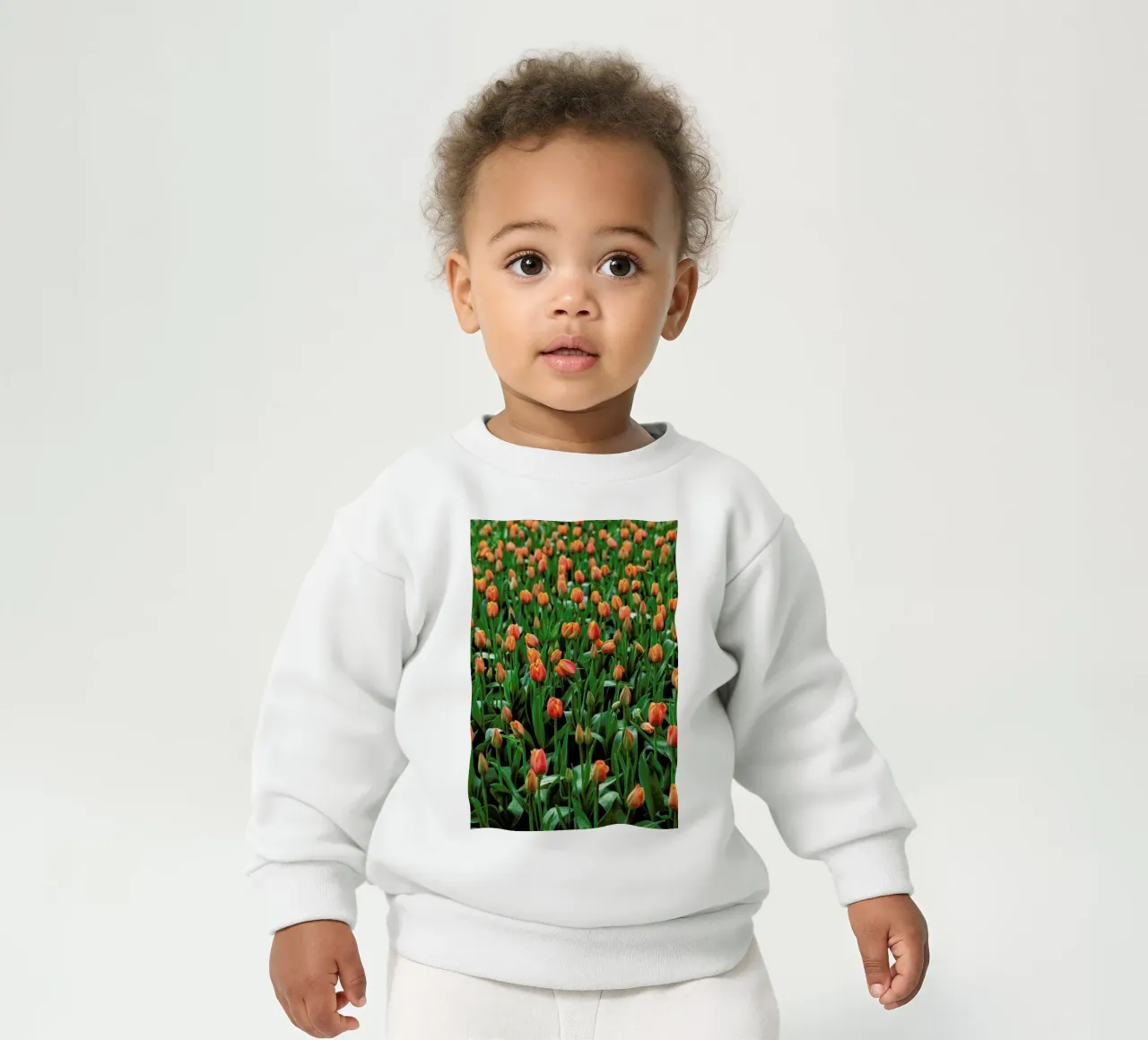 Tulip Field Orange felpa neonato da Curious Collections by Marielle Leenders