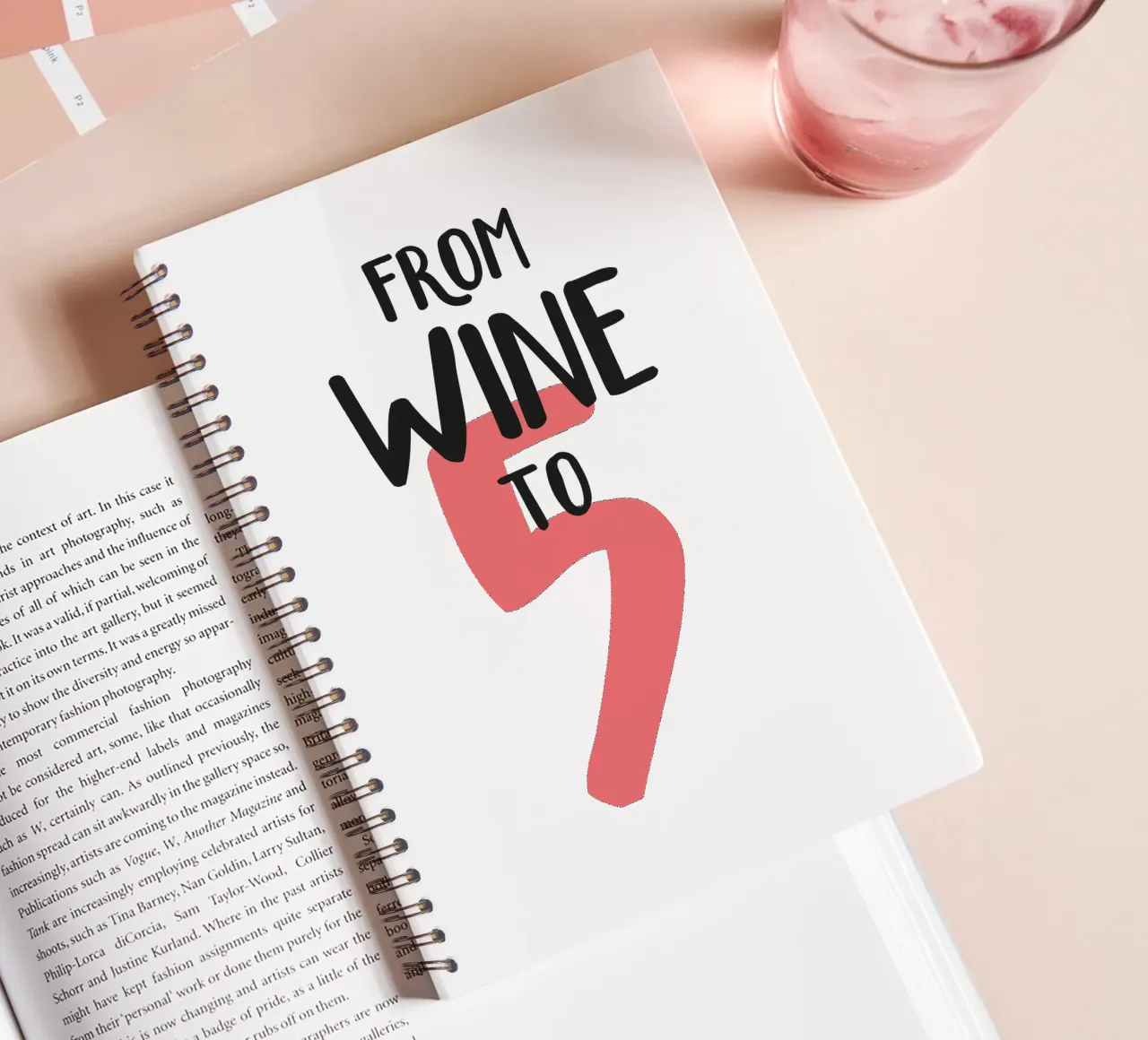 Vom Wein zur Fünf Ringbuch von Constanze Art Direction