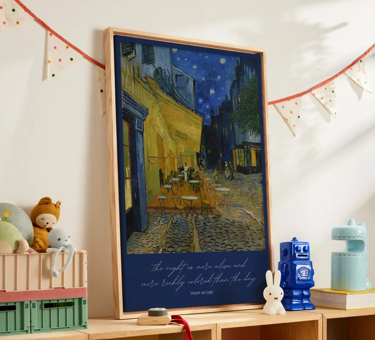 Vincent van Gogh: Cafeterrasse am Abend tela con Cornice a cassetta da Little Art Histories