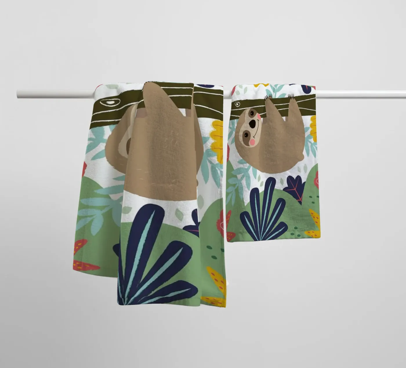 Sloth badhanddoek van Karin Bijlsma