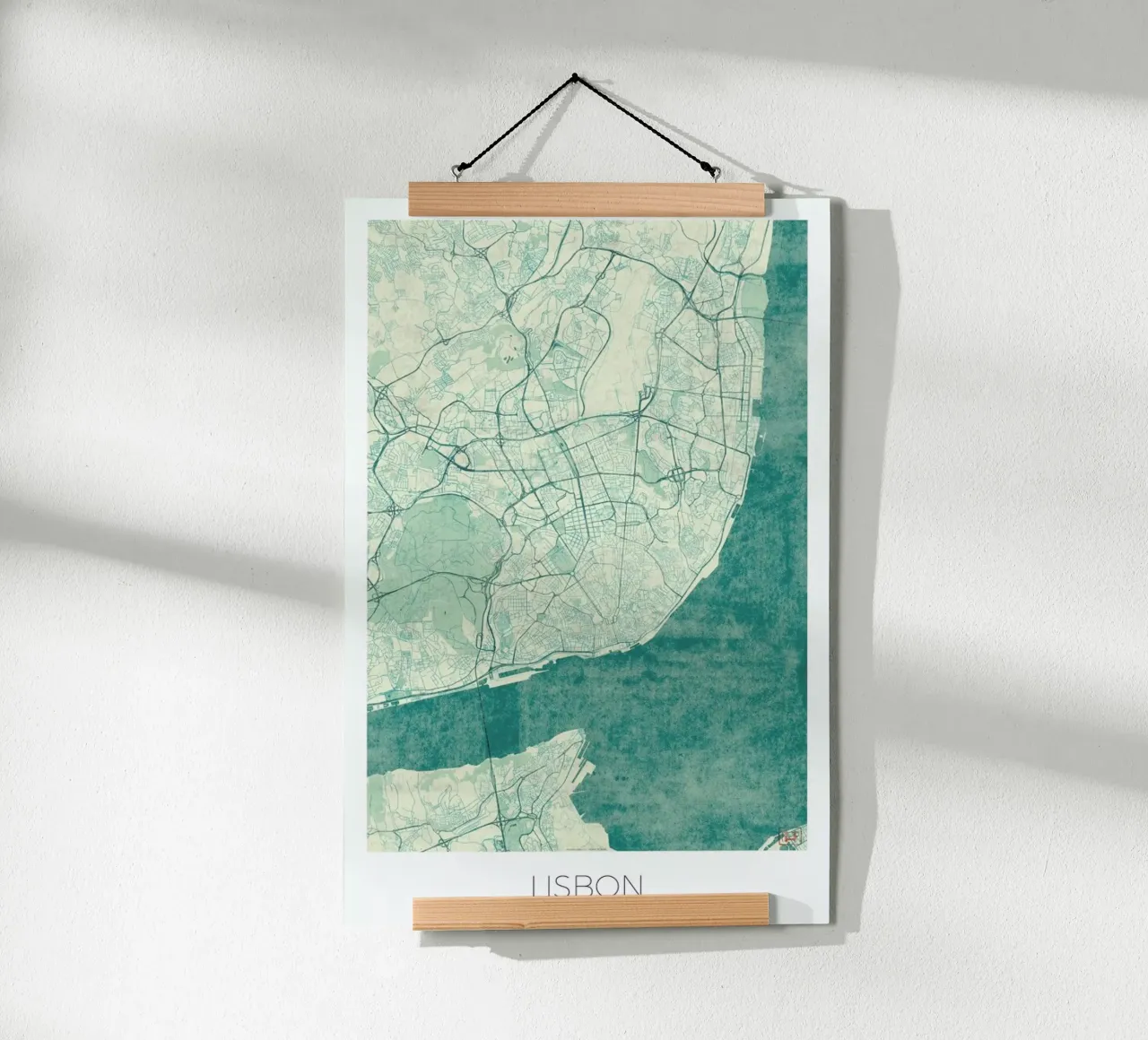 Lisbon Vintage poster con telaio in plastica da Hubert Roguski