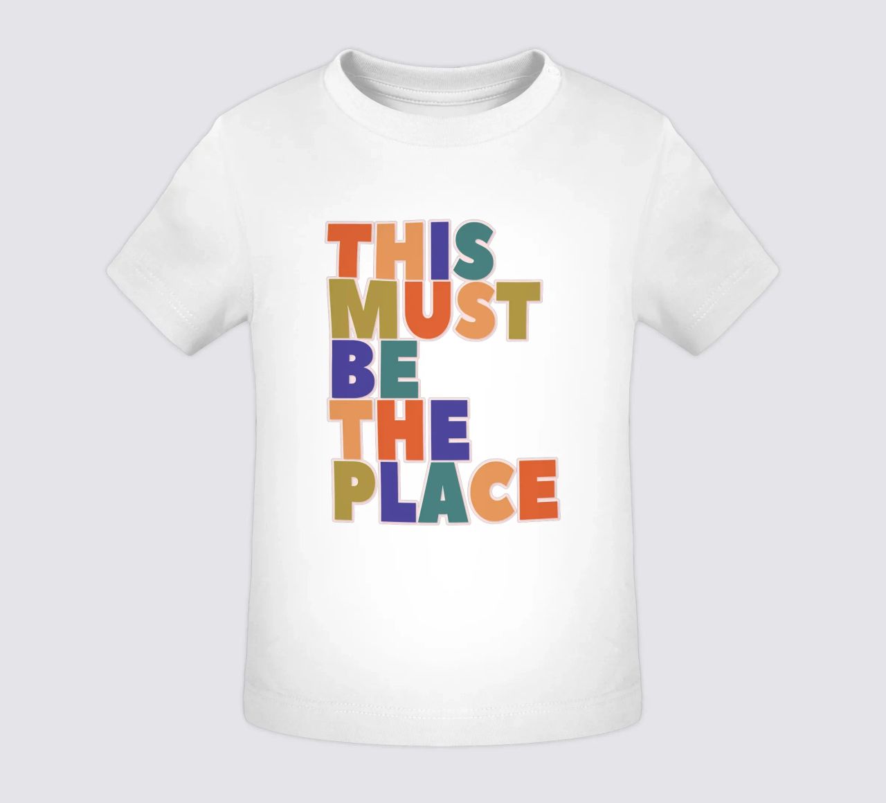 This Must Be The Place – Retro Chunky Typography Print maglietta neonato da showmemars