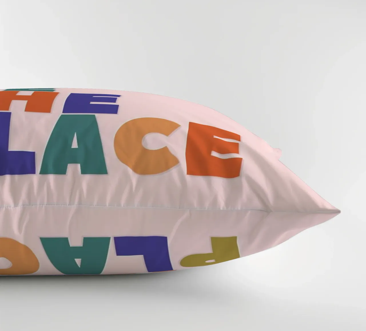 This Must Be The Place – Retro Chunky Typography Print Kissen von showmemars