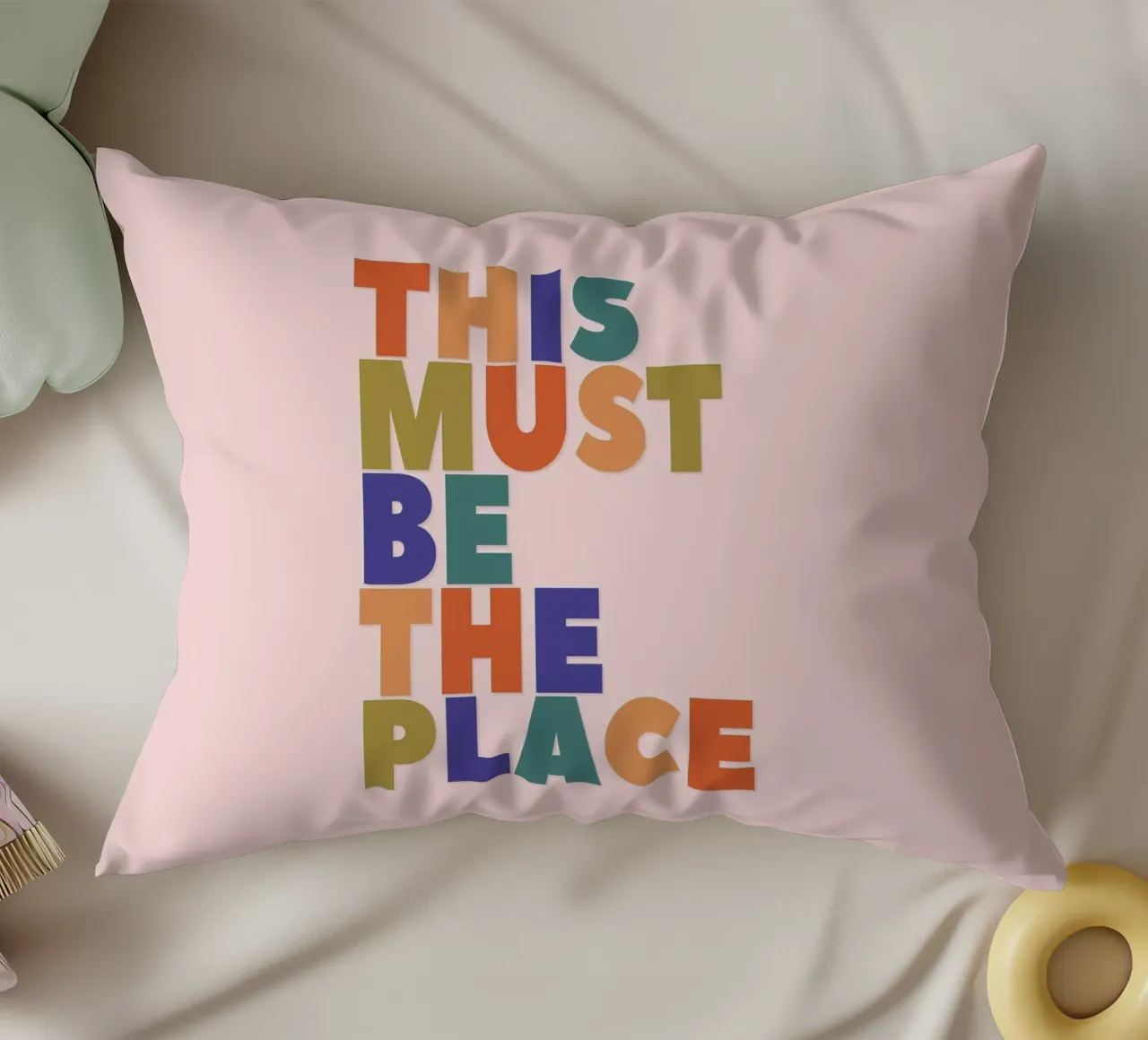 This Must Be The Place – Retro Chunky Typography Print kussen van showmemars