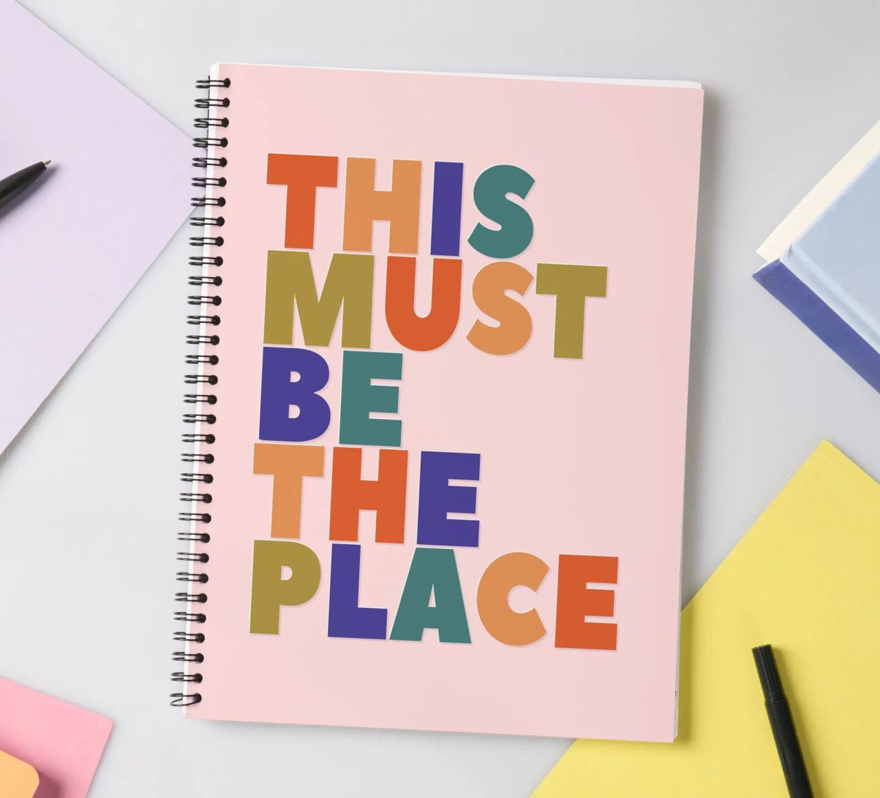 This Must Be The Place – Retro Chunky Typography Print Ringbuch von showmemars