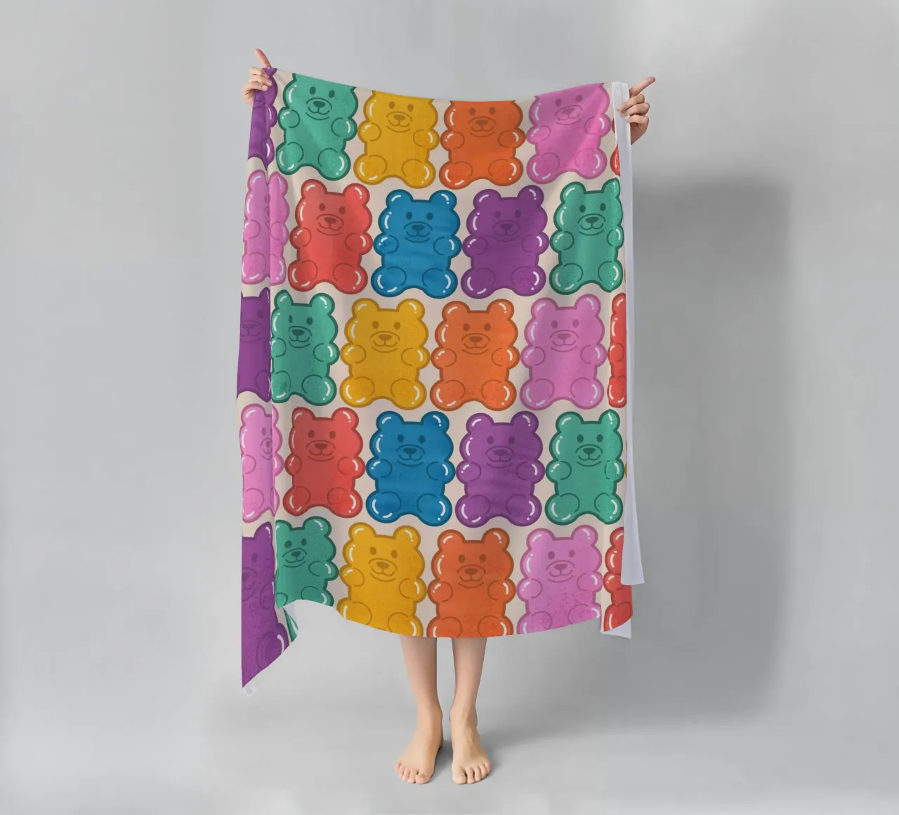 Colorful Gummy Bear Pattern – Fun & Playful Retro Print telo mare da showmemars