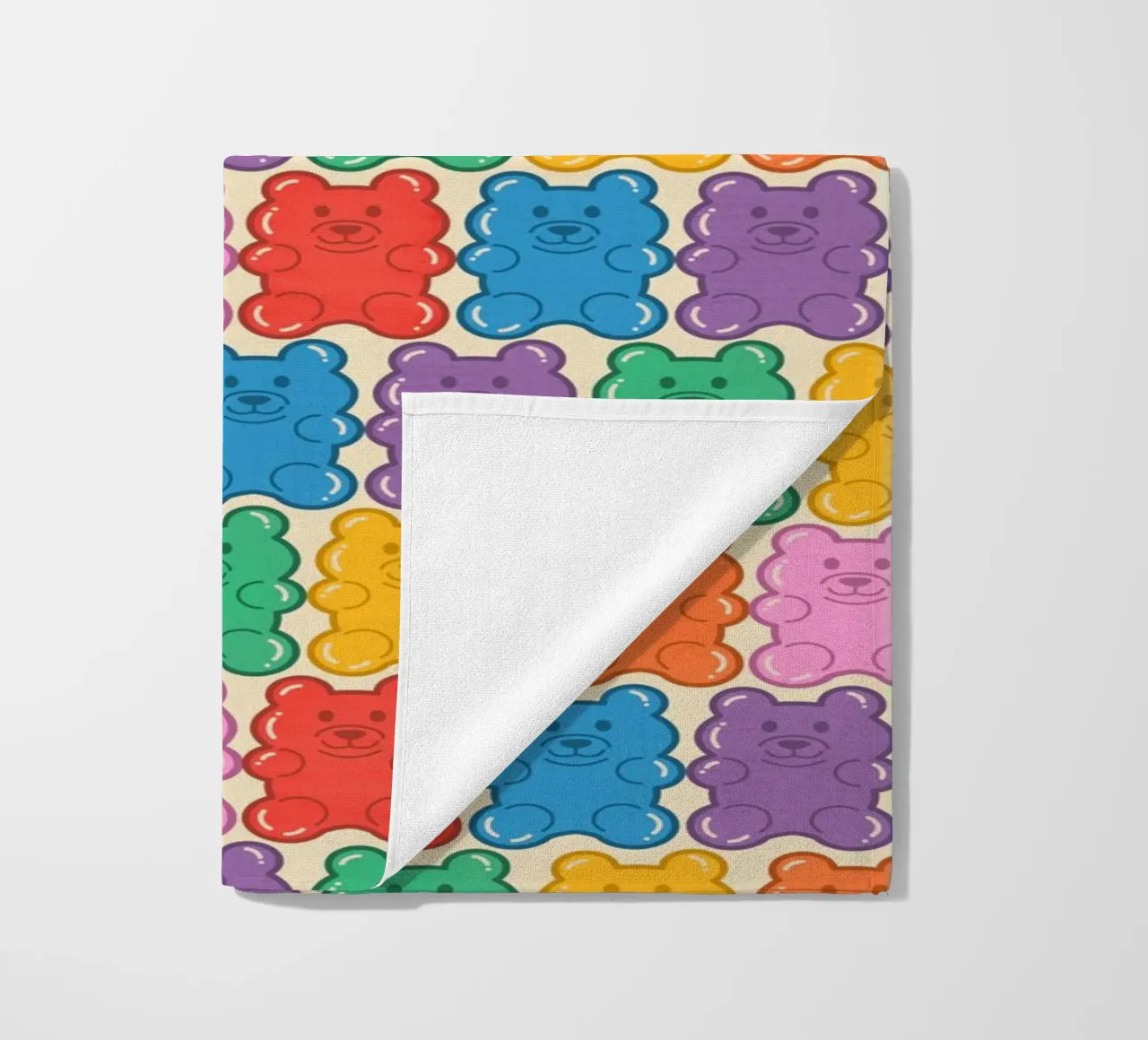 Colorful Gummy Bear Pattern – Fun & Playful Retro Print telo mare da showmemars