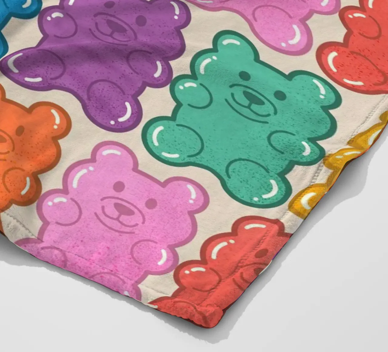 Colorful Gummy Bear Pattern – Fun & Playful Retro Print coperta in pile da showmemars