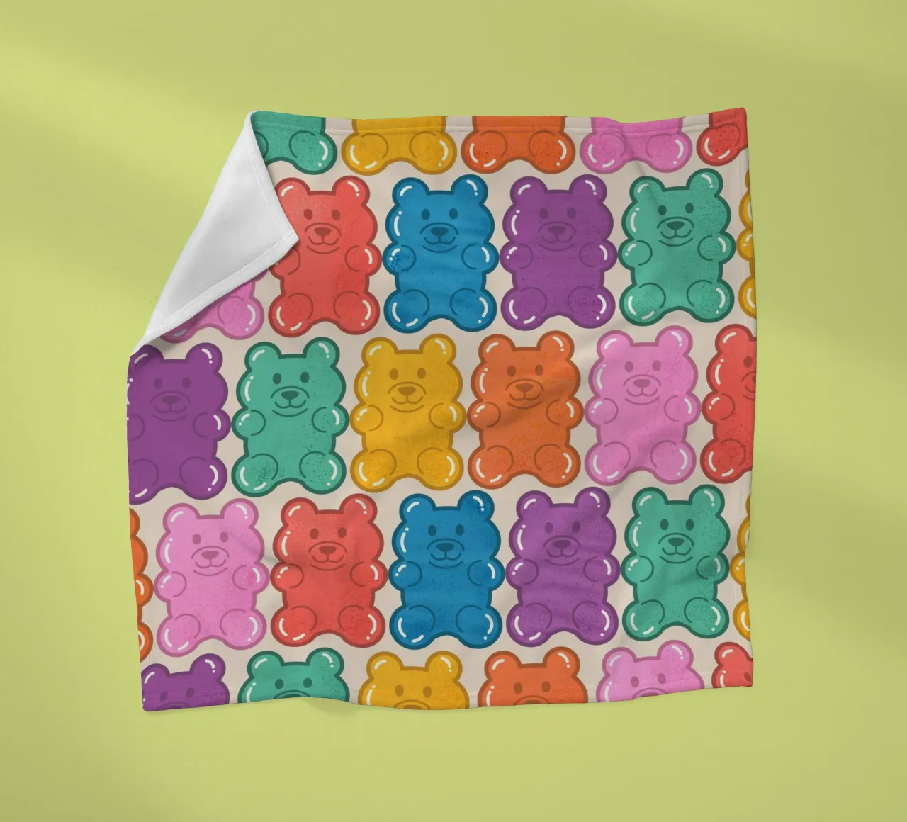 Colorful Gummy Bear Pattern – Fun & Playful Retro Print coperta in pile da showmemars