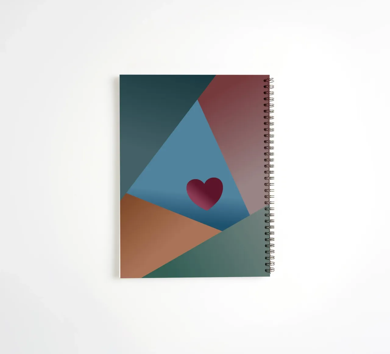 Forme geometriche colorate e un cuore rosso diario ad anelli da Something for you