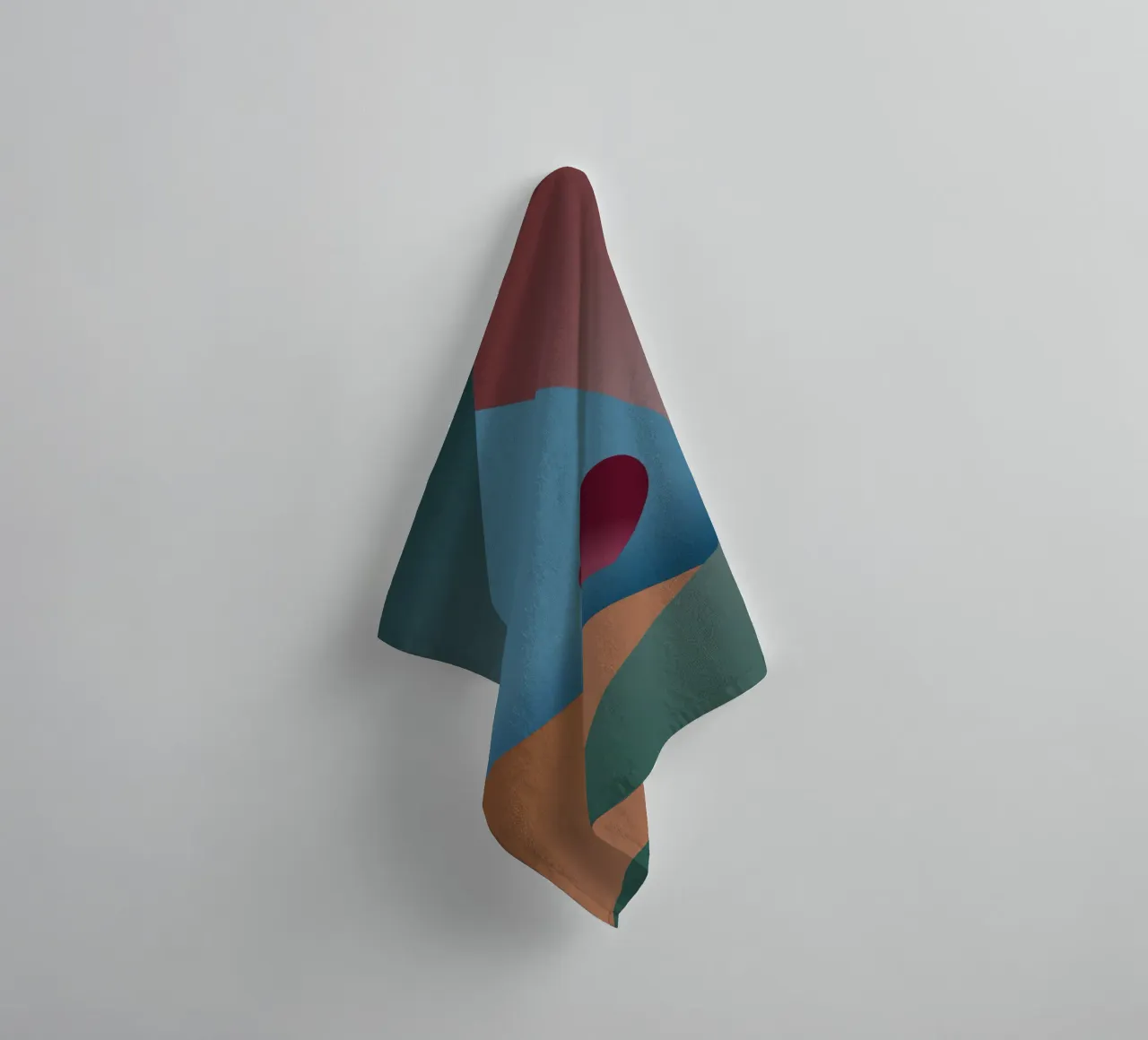 Forme geometriche colorate e un cuore rosso asciugamano da bagno da Something for you