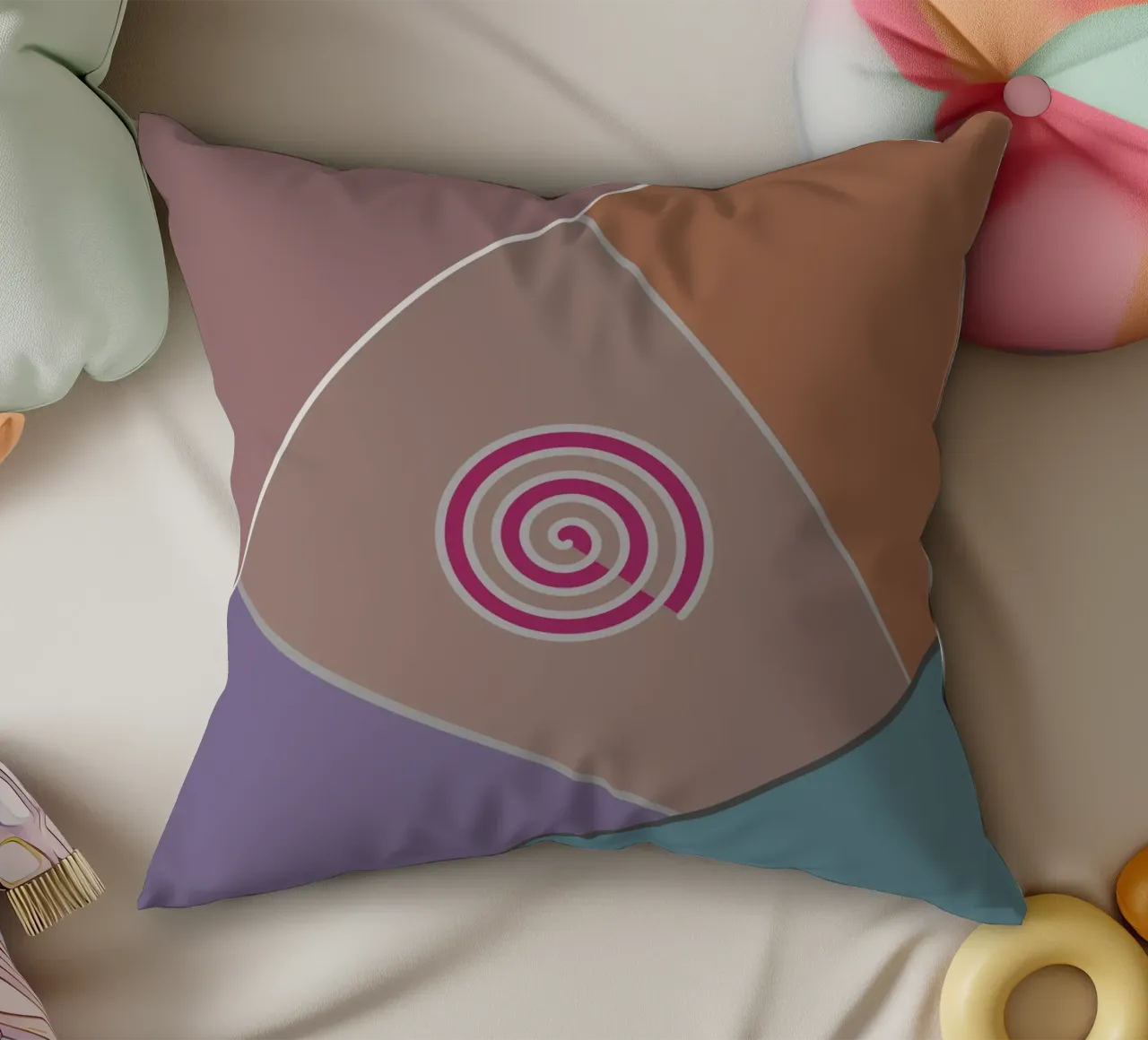 Forme geometriche colorate e una spirale rosa cuscino da Something for you
