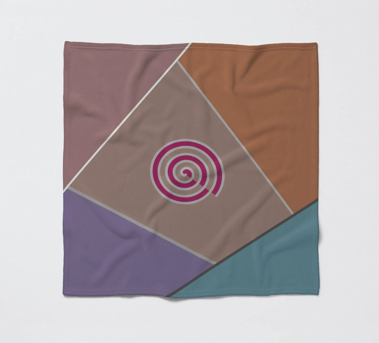 Forme geometriche colorate e una spirale rosa coperta in pile da Something for you