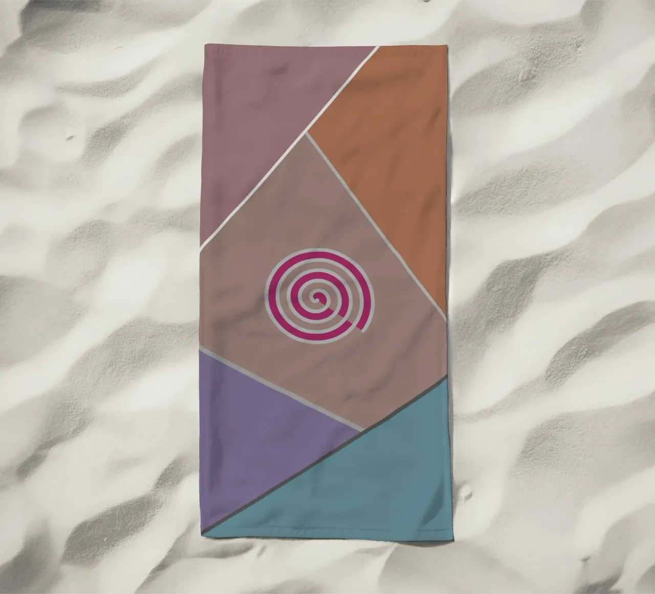 Forme geometriche colorate e una spirale rosa telo mare da Something for you