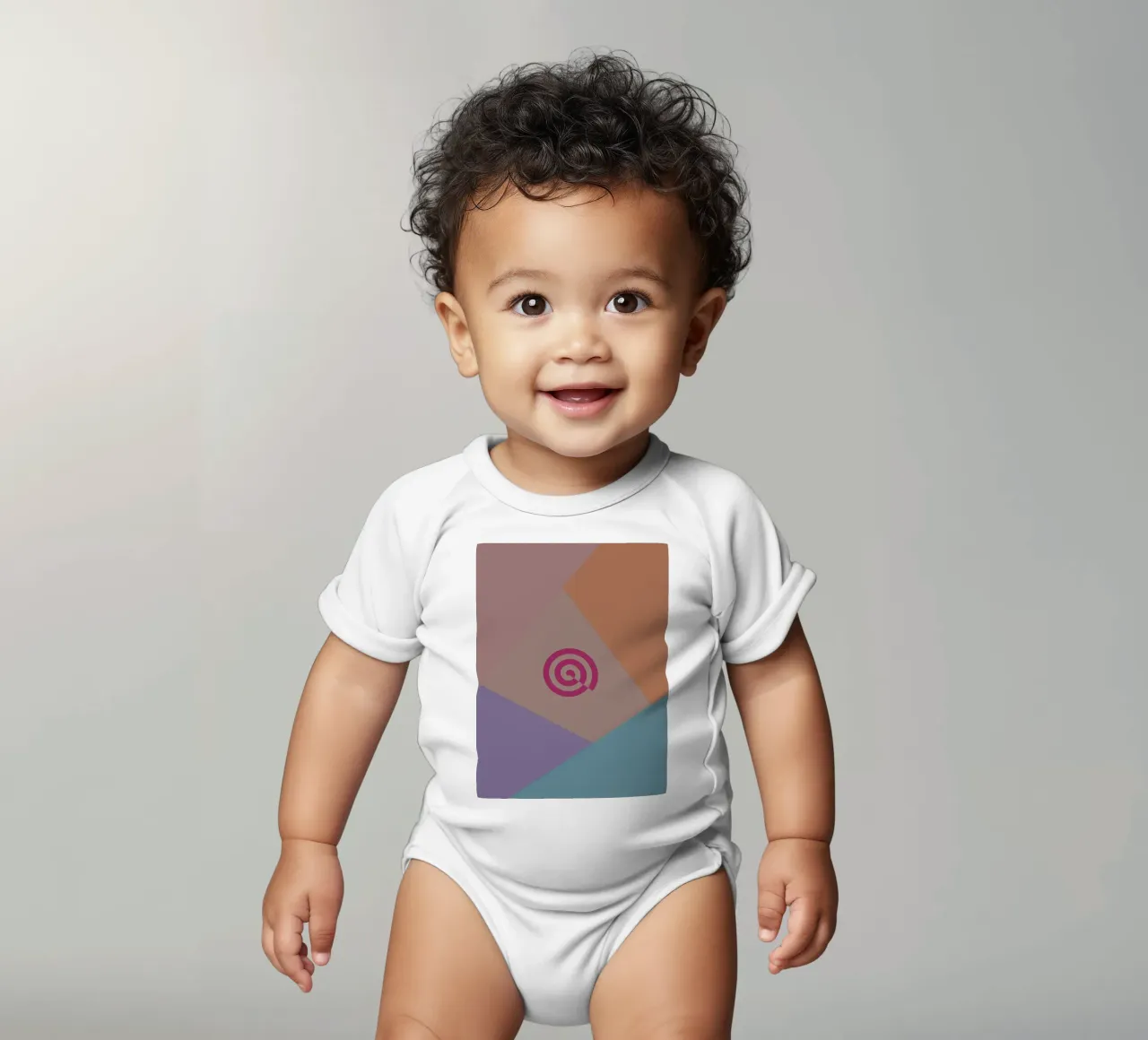 Forme geometriche colorate e una spirale rosa body neonato maniche corte da Something for you