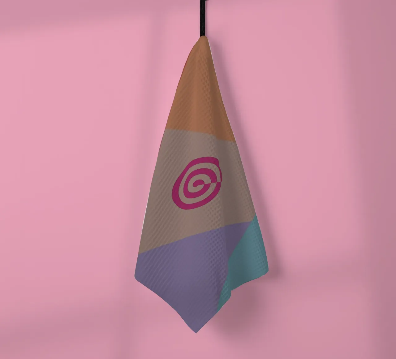 Forme geometriche colorate e una spirale rosa canovaccio da cucina da Something for you