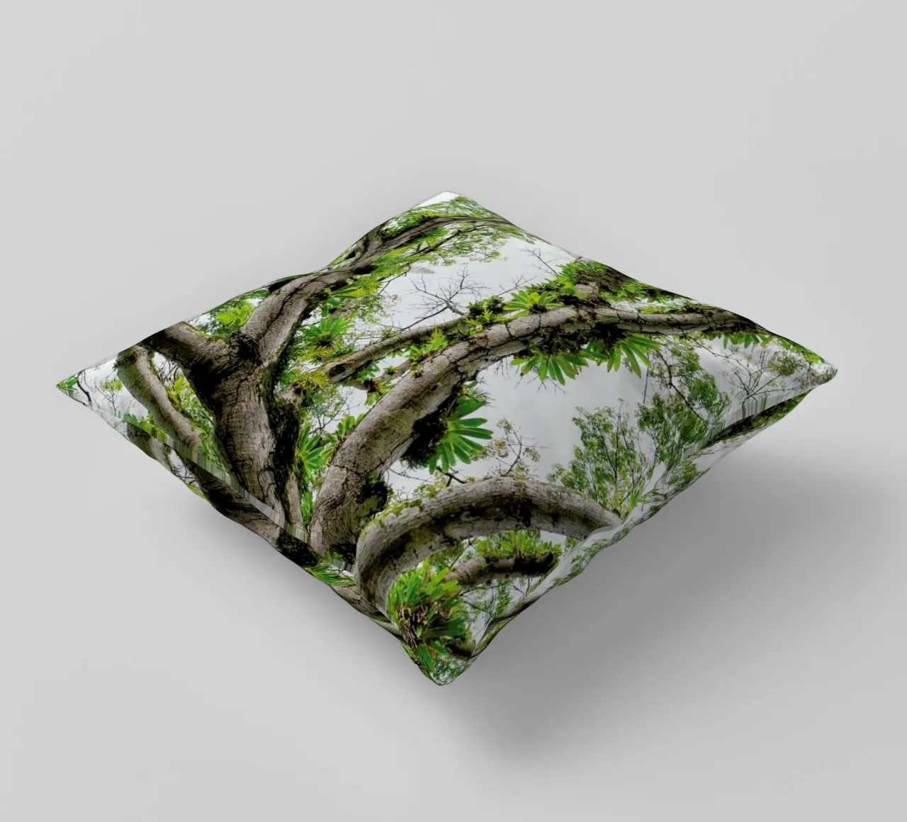 Jungle Tree cuscino da Curious Collections by Marielle Leenders