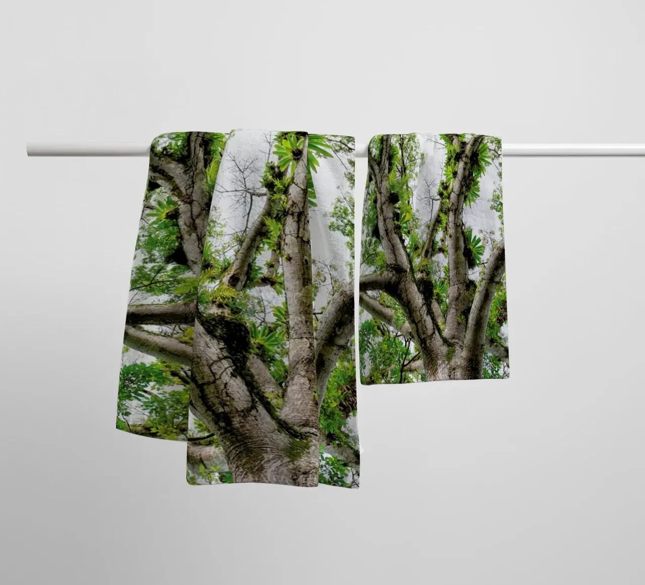 Jungle Tree asciugamano da bagno da Curious Collections by Marielle Leenders