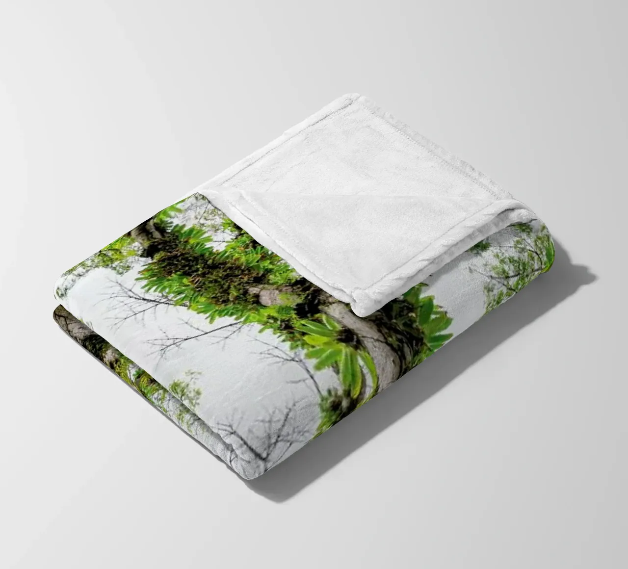 Jungle Tree coperta in pile da Curious Collections by Marielle Leenders