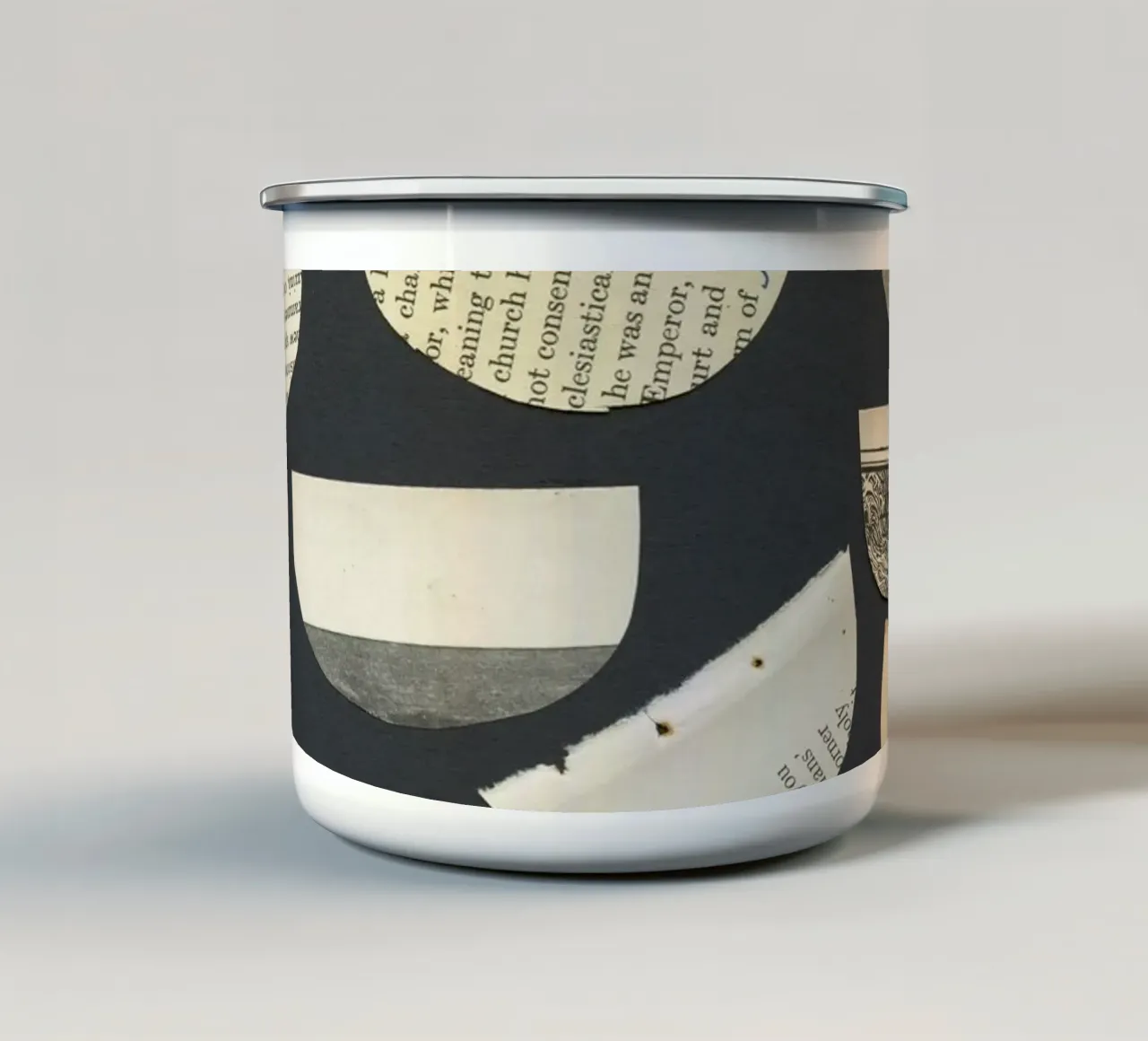 Parole libere tazza in smalto da Cassia Beck Collage