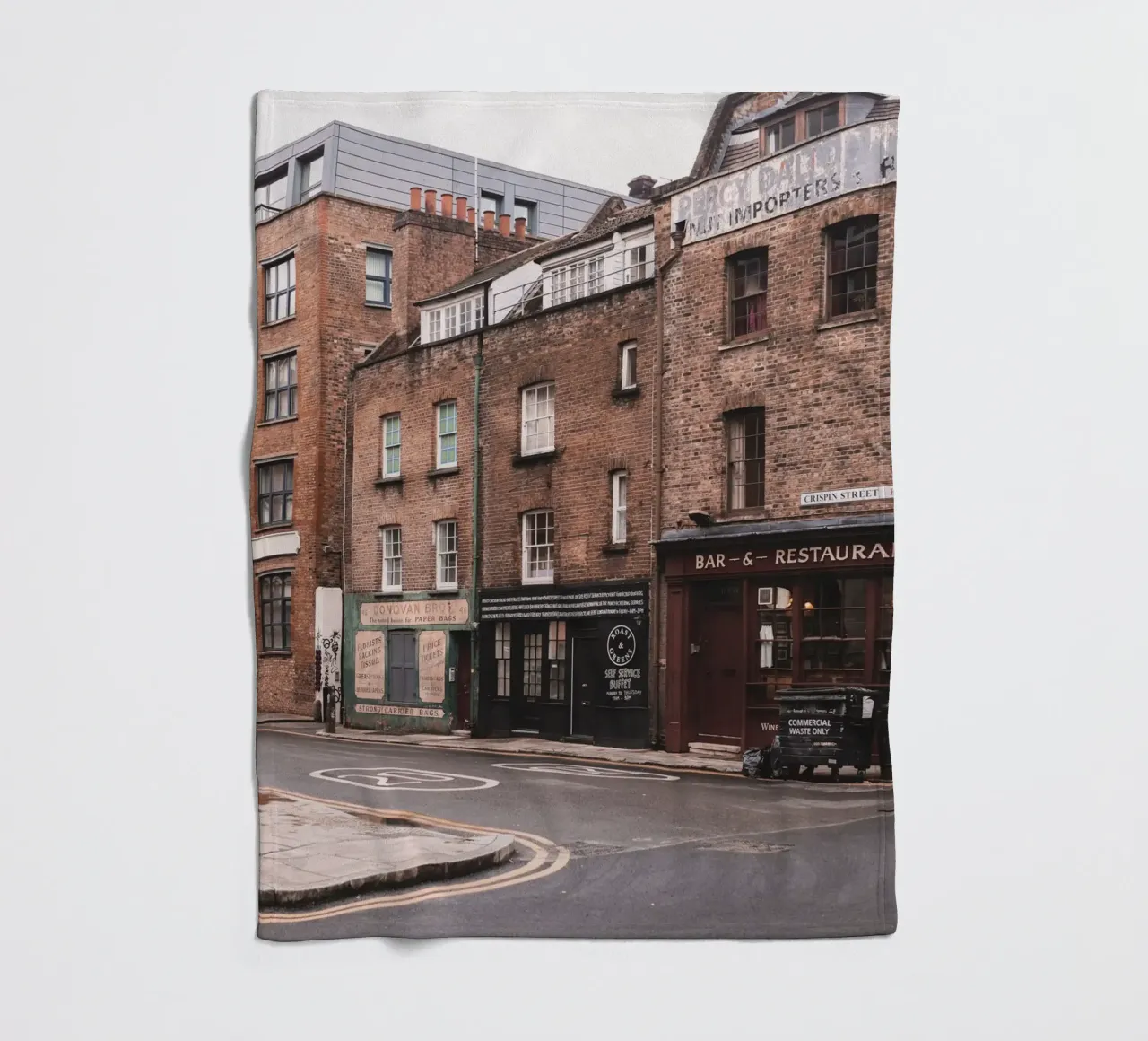 Londra, Inghilterra I Architettura in mattoni a Spitafields coperta in pile da Julie Travel Photography