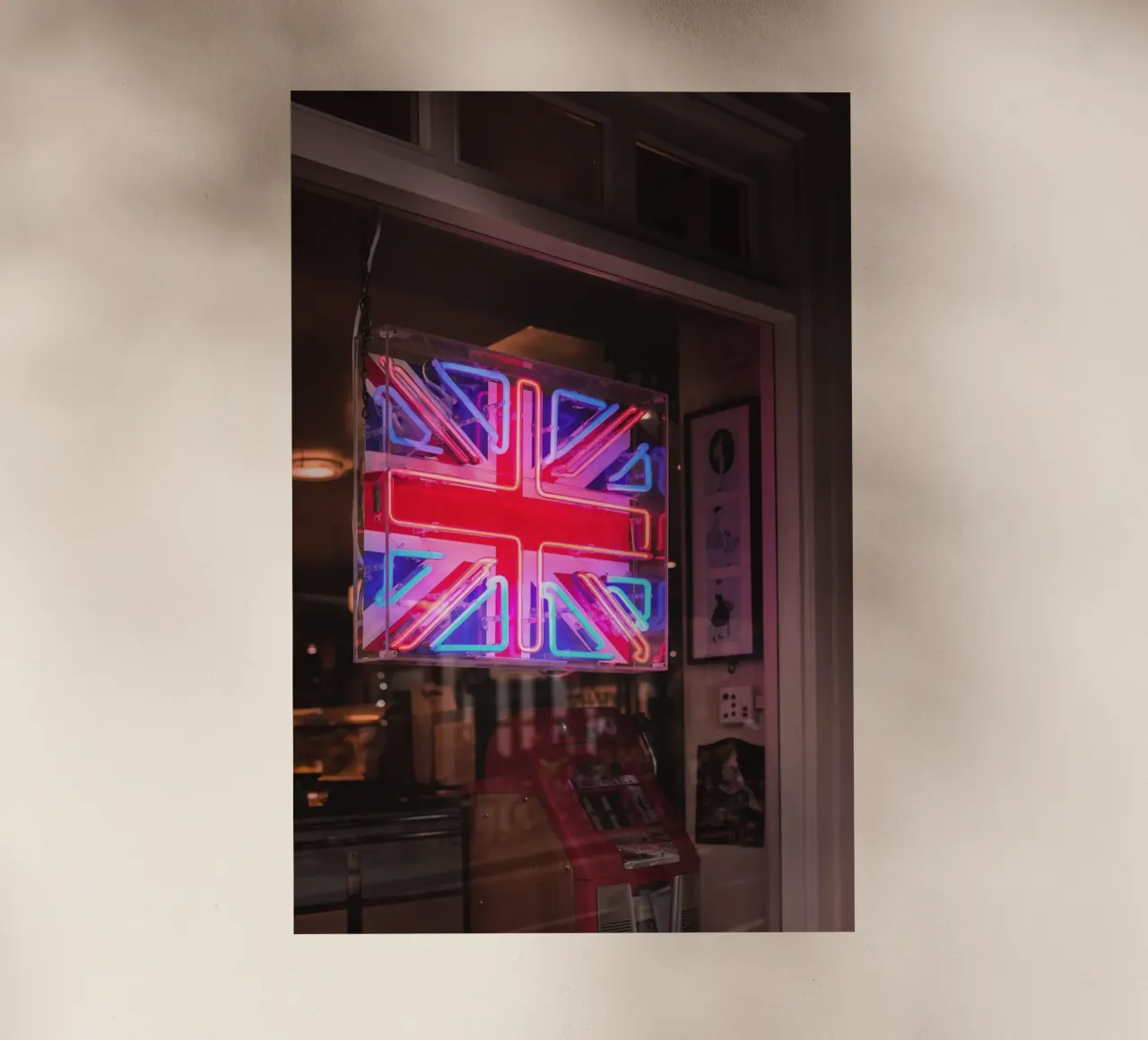 Londra, Inghilterra I Luce al neon della bandiera del Regno Unito pellicola backlit da Julie Travel Photography