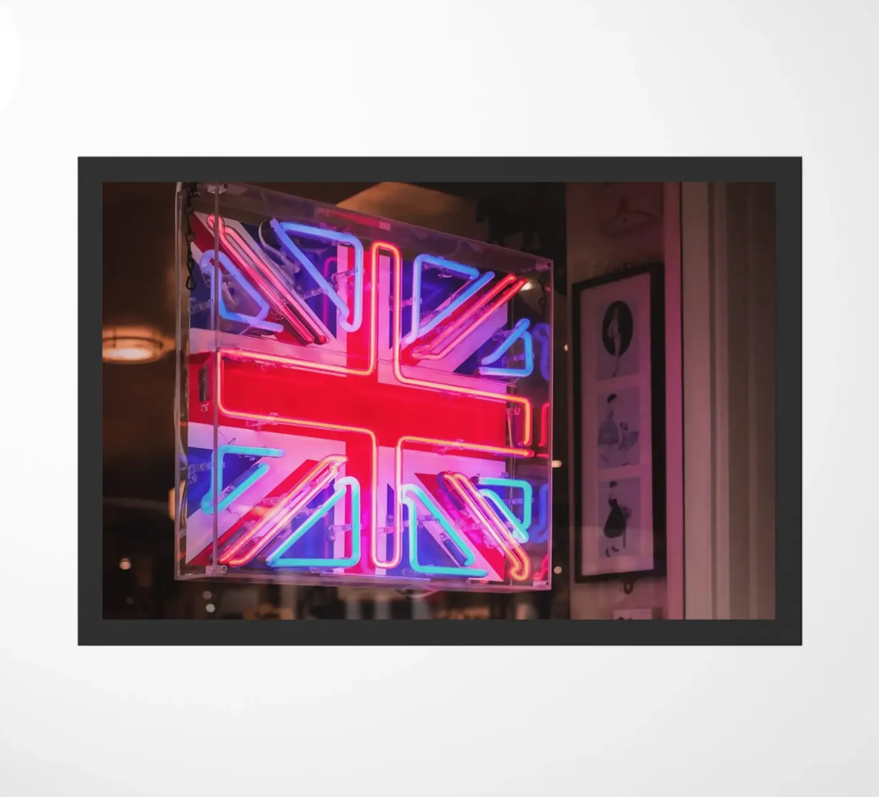 Londra, Inghilterra I Luce al neon della bandiera del Regno Unito zerbino da Julie Travel Photography