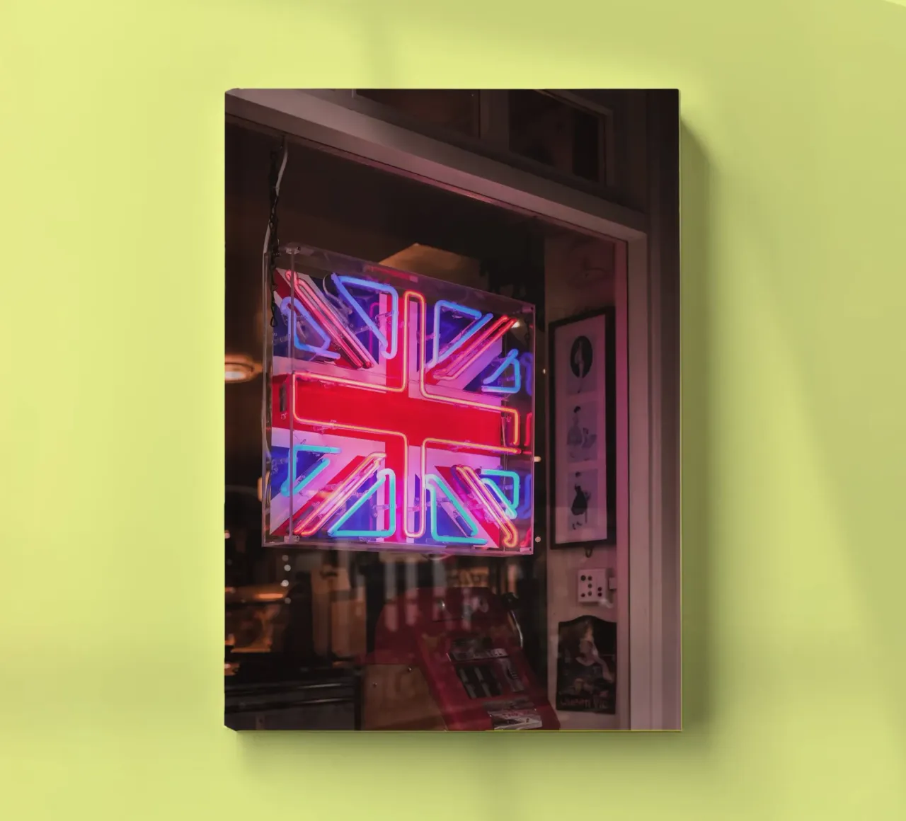 Londres, Inglaterra I Luz de neón de la bandera del Reino Unido cuaderno de Julie Travel Photography