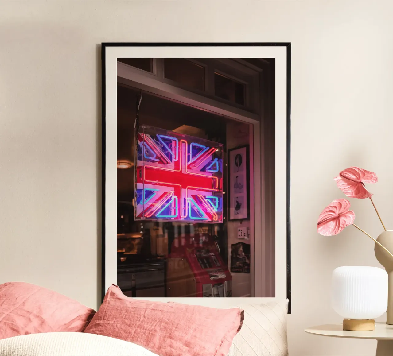 Londra, Inghilterra I Luce al neon della bandiera del Regno Unito carta hahnemühle da Julie Travel Photography