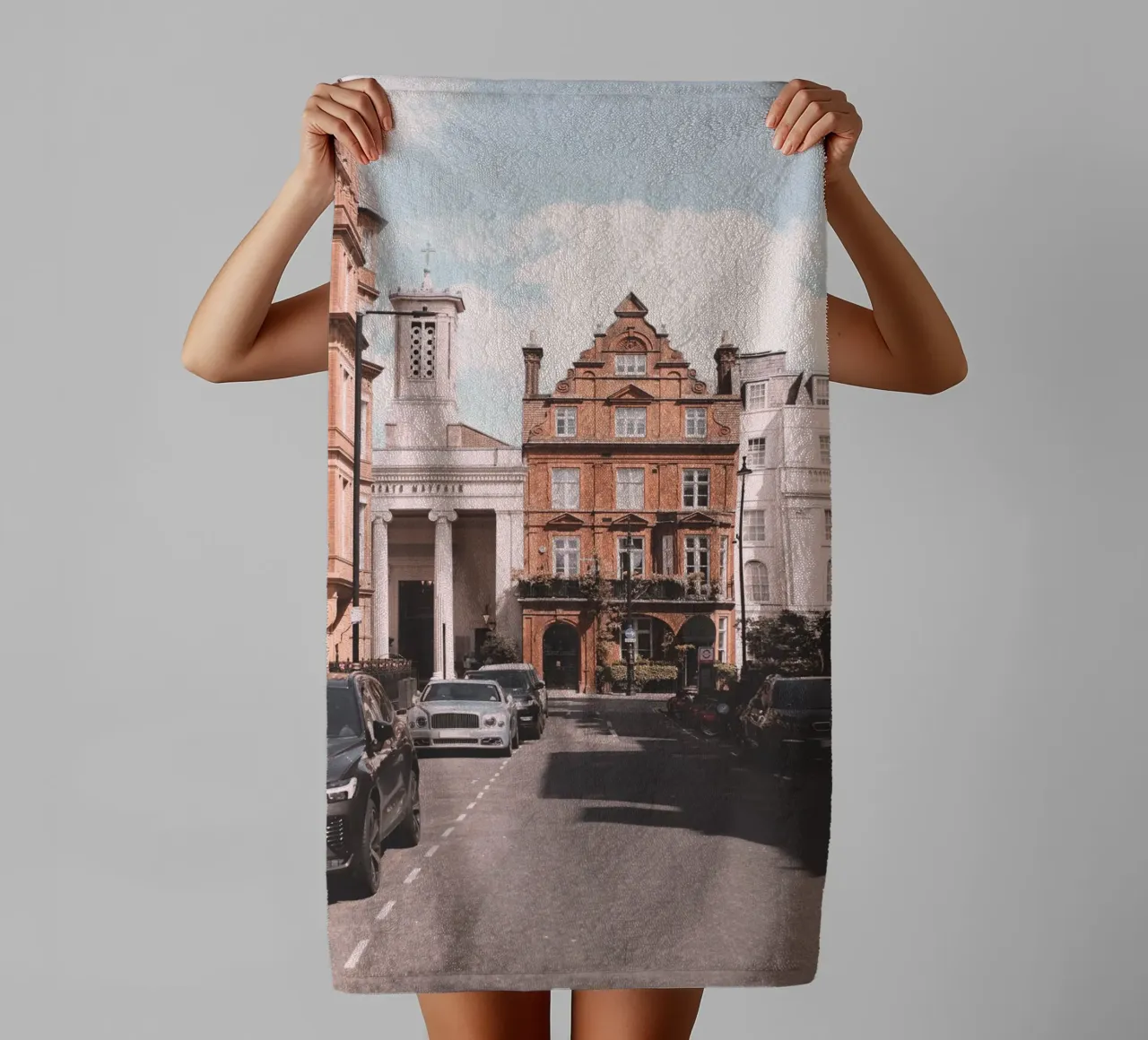 Londra, Inghilterra I Architettura vittoriana a Mayfair asciugamano da bagno da Julie Travel Photography