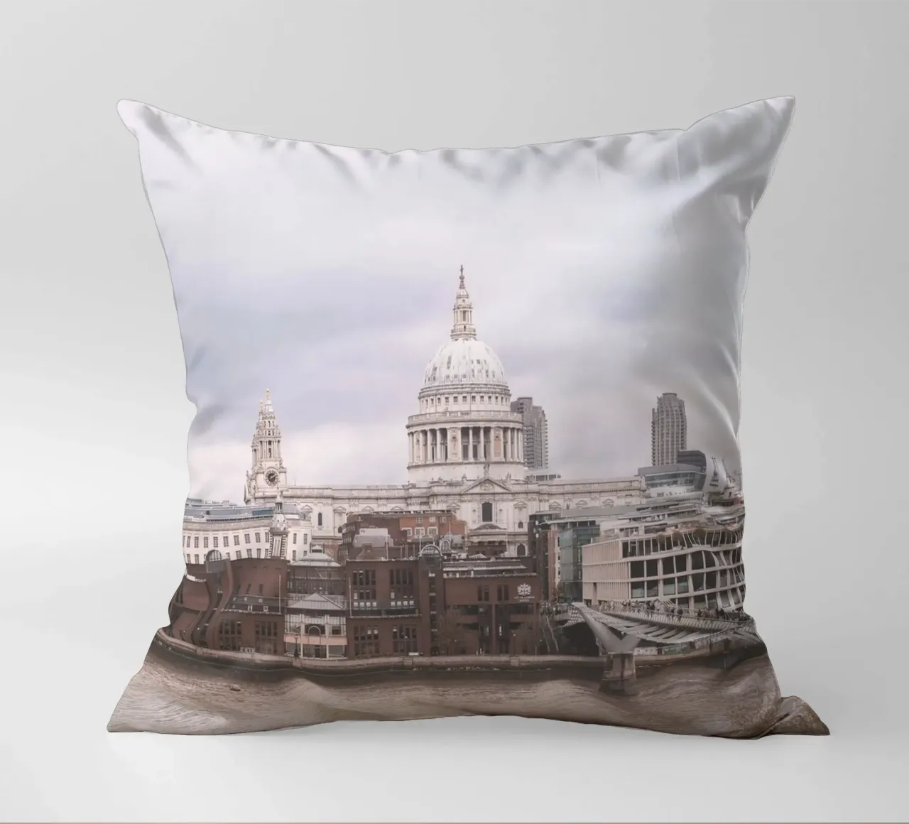 Londra, Inghilterra I Skyline sulla Cattedrale di Saint Paul cuscino da Julie Travel Photography