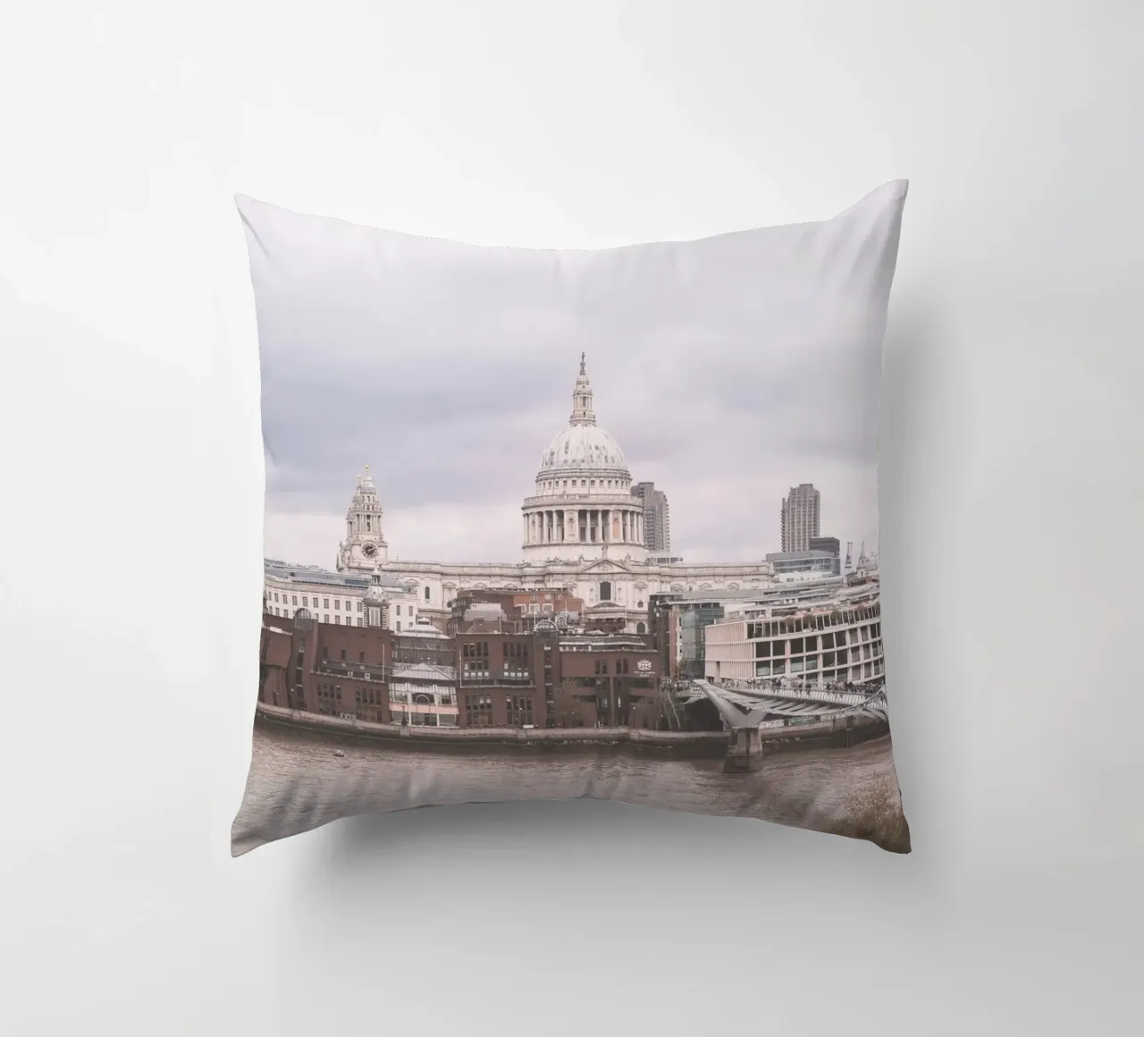 Londra, Inghilterra I Skyline sulla Cattedrale di Saint Paul cuscino da Julie Travel Photography