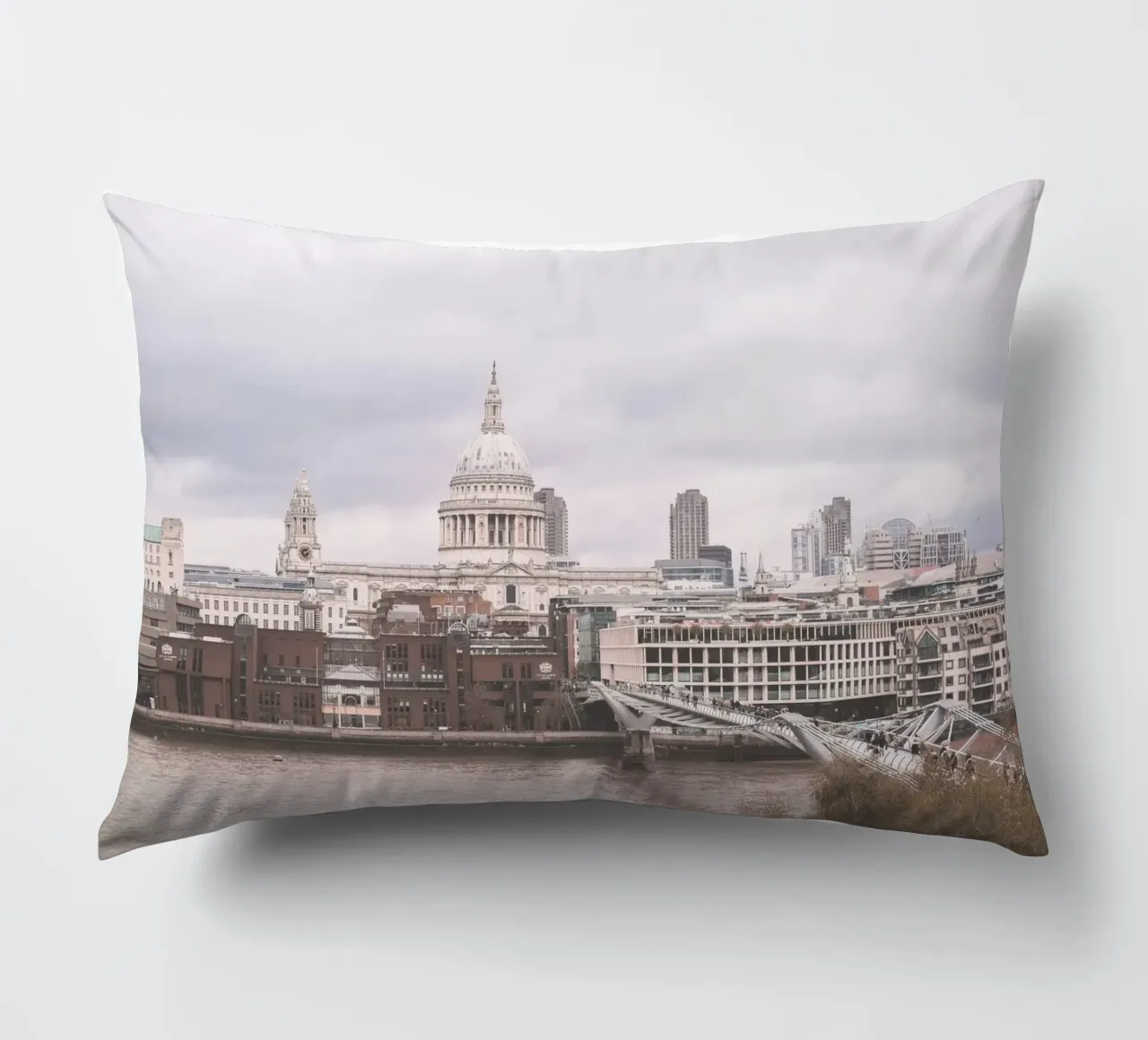 Londra, Inghilterra I Skyline sulla Cattedrale di Saint Paul cuscino da Julie Travel Photography