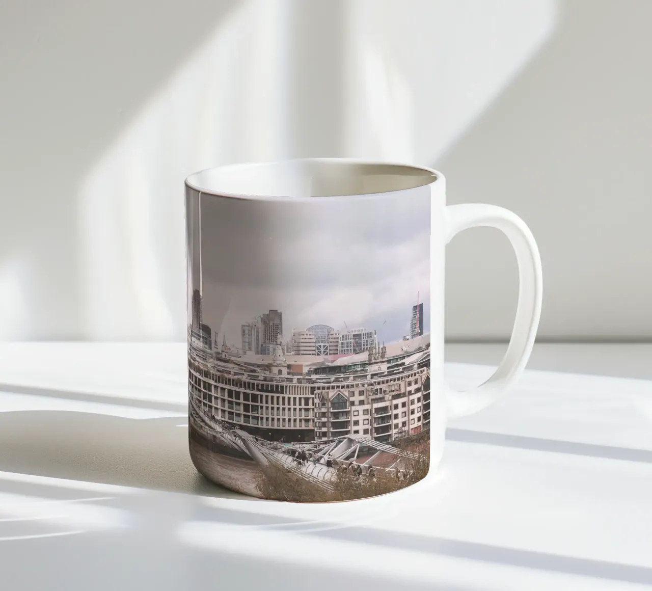 Londra, Inghilterra I Skyline sulla Cattedrale di Saint Paul tazza in ceramica da Julie Travel Photography