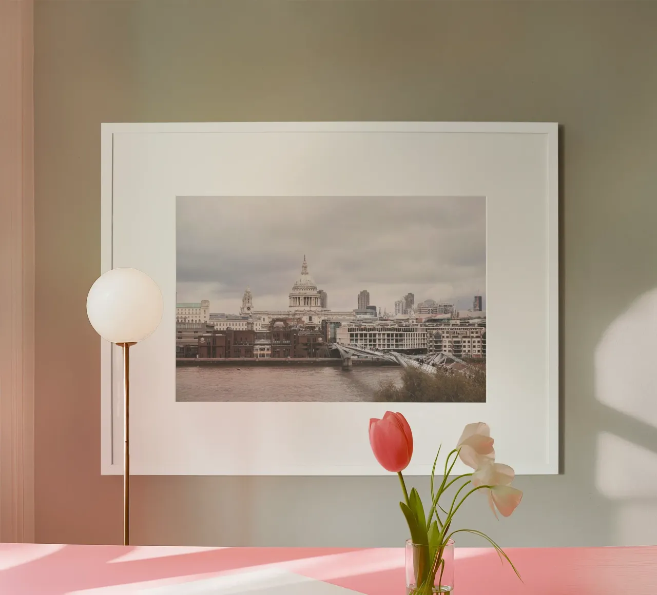 Londra, Inghilterra I Skyline sulla Cattedrale di Saint Paul poster da Julie Travel Photography