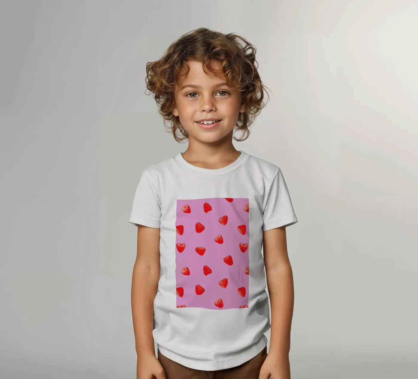 Raspberry Heaven t-shirt bambini da STUDIO LEEMO
