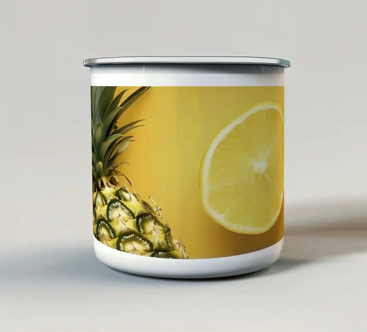 Collezione di limoni gialli e ananas tazza in smalto da Cat Grafic Design