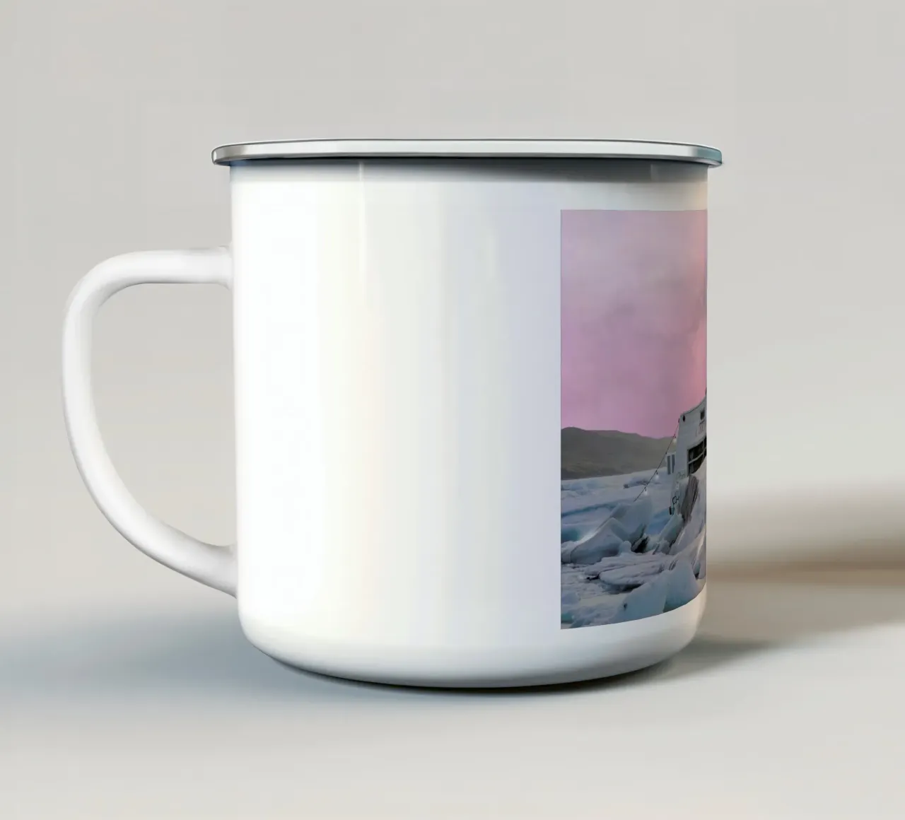 Breaking the Ice mug en émail de Jason Brueck