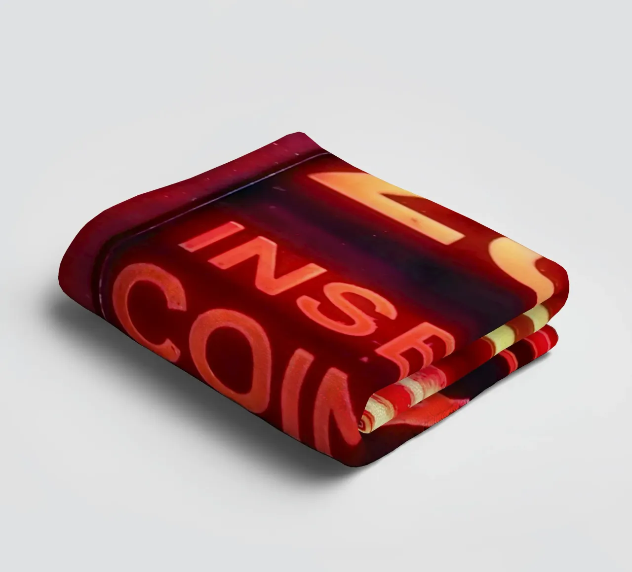 Retro Arcade Vibes Handtuch von CNTRL