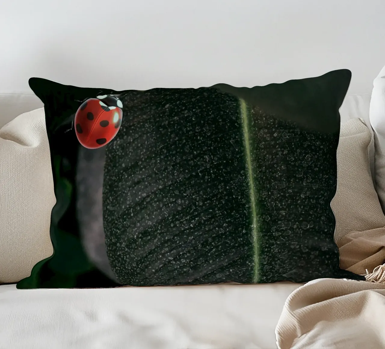 Red ladybug cuscino da LisaArtes
