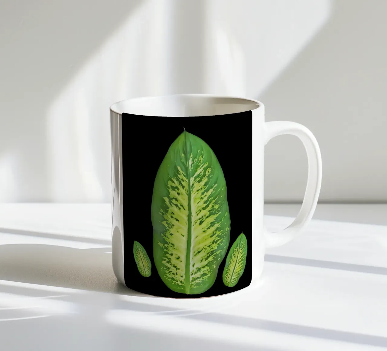 Large green leaf tazza in ceramica da LisaArtes