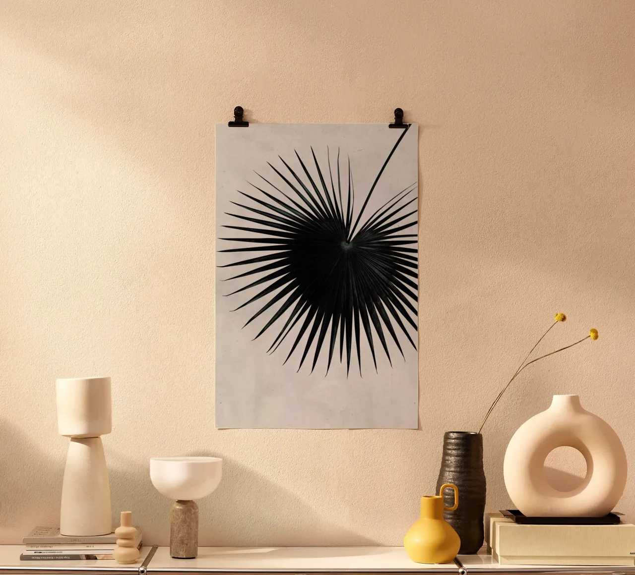 Feel poster con telaio in legno da STUDIO LEEMO