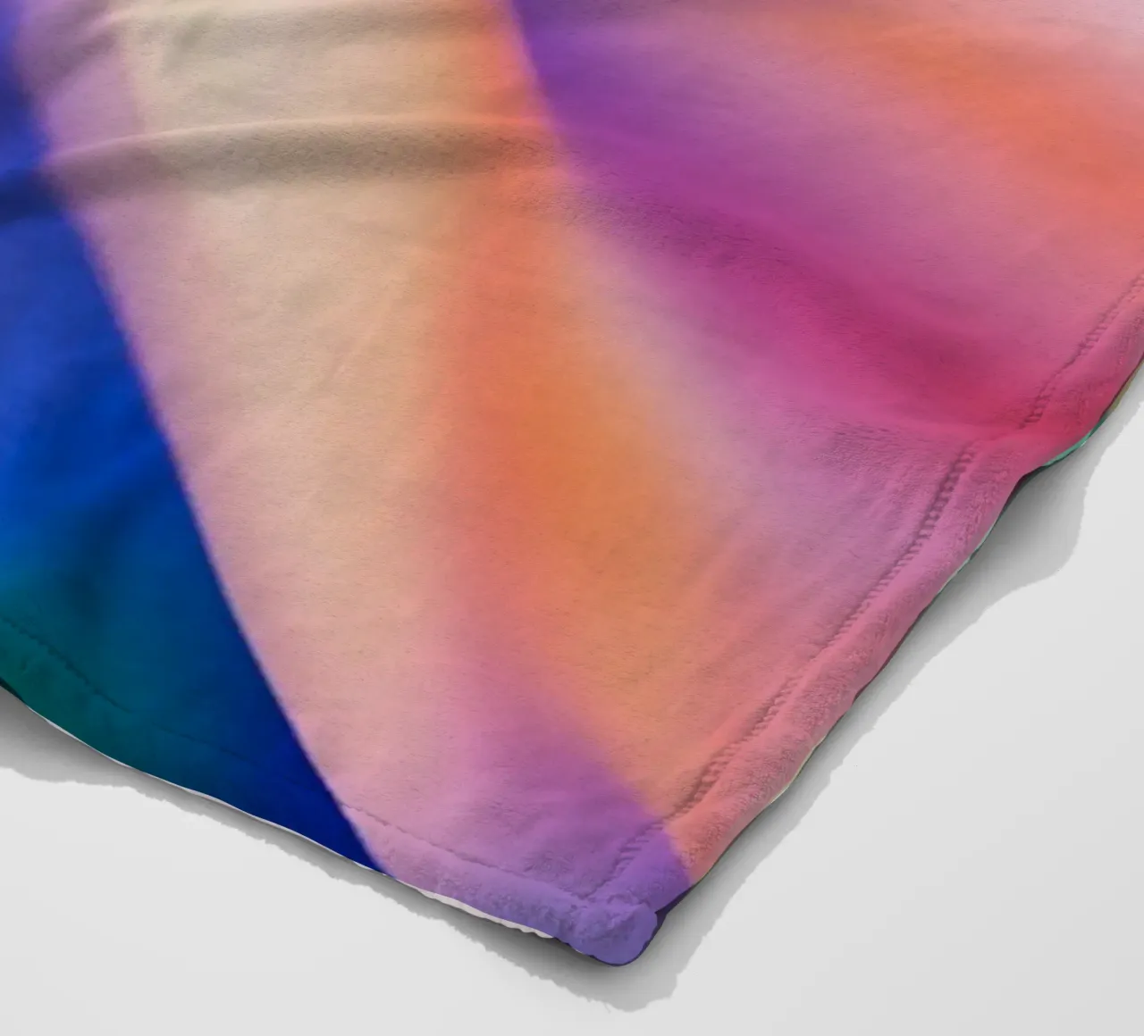 Imagine Being Loved coperta in pile da Ma Lo Creative Studio