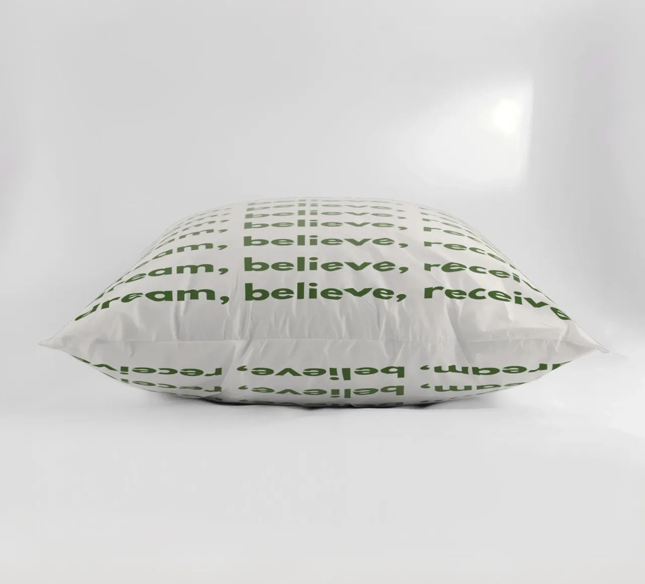 "Dream, Believe, Receive" Repetitive Pattern Print cuscino da PrintCessStudio
