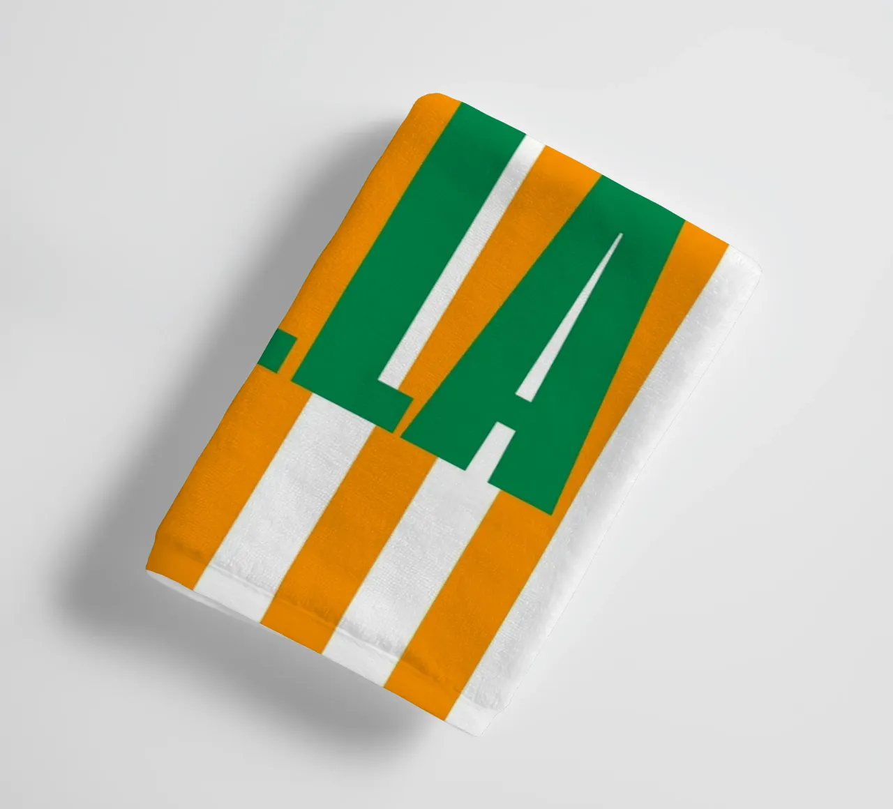 "Ciao Bella" – Bold and Bright Stripe Print asciugamano da bagno da PrintCessStudio