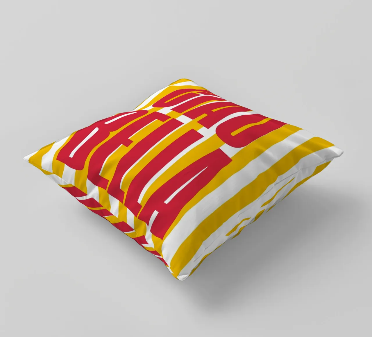 "Ciao Bella" – Vibrant Stripe Statement Print Kissen von PrintCessStudio