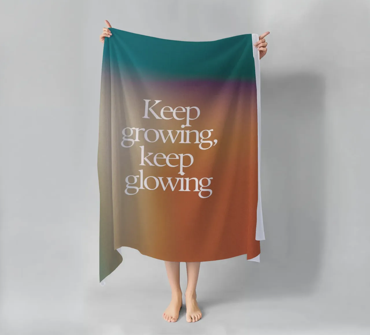 "Keep Growing, Keep Glowing" – Empowering & Uplifting Print telo mare da PrintCessStudio